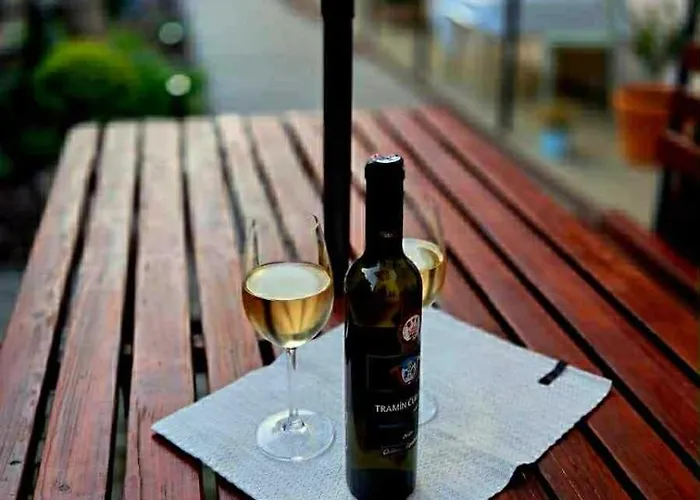 Magnólia štítnik Apartman Otília